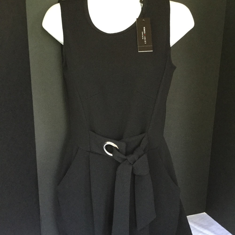 Women’s/juniors jumpsuit sz M, fits like 6